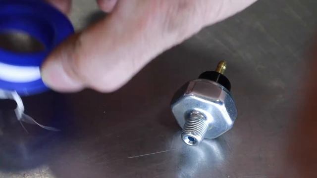 Engine Oil Pressure Switch Removal, Replacement & System Overview смотреть онлайн
