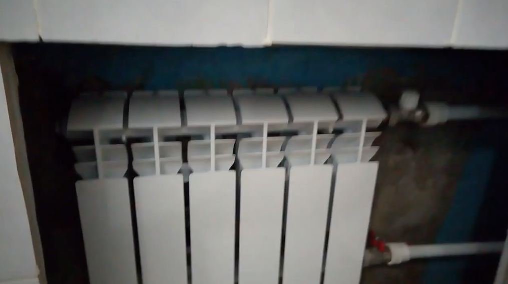 Качественное утепление глубоких ниш радиаторов отопления смотреть онлайн