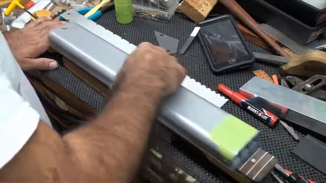 Refretting a Warmoth Neck With EVO Fret Wire 2 смотреть онлайн