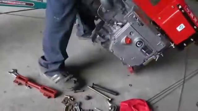 Part 1 Walking Tractor Installation Video How to install a walking tractor смотреть онлайн