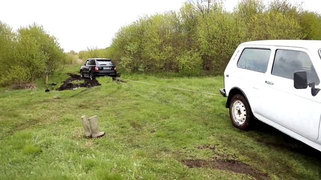 Нива против RANGE ROVER Sport.  #rangerover#ваз