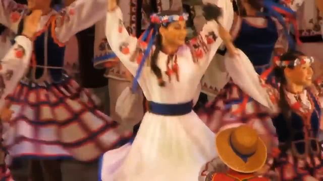 Kalyna. The Pavlychenko Folklorique Ensemble смотреть онлайн
