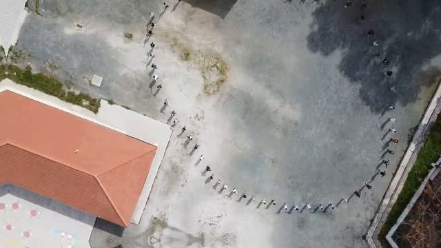 Drone footage of a very shaky flight - stabilized by ffmpeg deshake смотреть онлайн