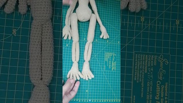 Не самая лучшая работа. #сиреноголовый #ИгрушкиСвоимиРуками #ИгрушкиКрючком #ВяжутНеТолькоБабушки смотреть онлайн