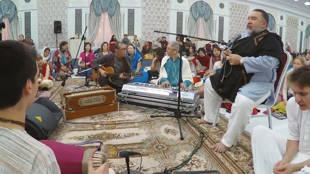 Вьяса пуджа Е С Бхакти Бринга Говинда свами Подношения Е М Прахлад Нрисимха прабху, 21/01/2018 смотреть онлайн