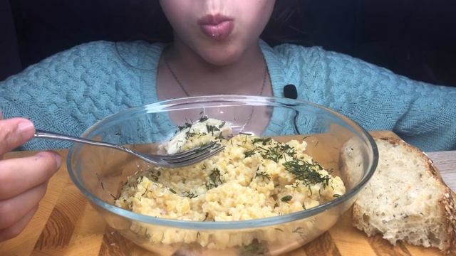 МУКБАНГ ПШЕНИЧНАЯ КАША С МЯСОМ | АСМР | #МУКБАНГ #ASMR смотреть онлайн