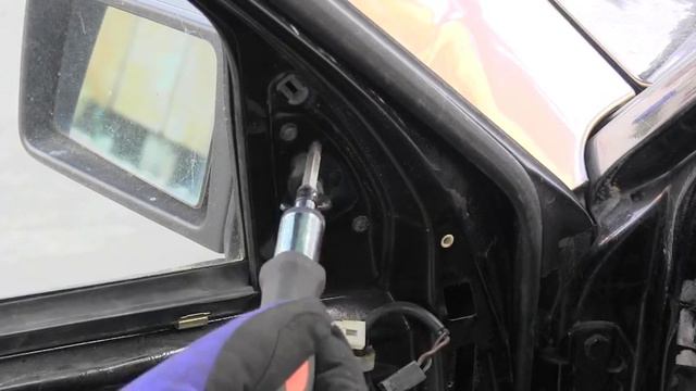 Mercedes W124 Removing Driver Side View Mirror смотреть онлайн