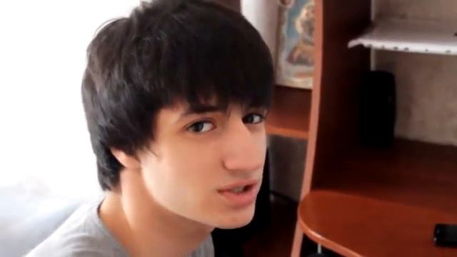 Парень красиво поет YouTube смотреть онлайн