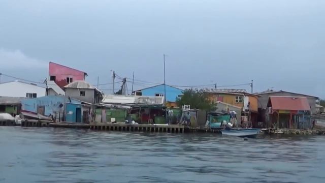 НЕ РАЙСКИЙ ОСТРОВ, САМЫЙ ГУСТОНАСЕЛЁННЫЙ ОСТРОВ НА ЗЕМЛЕ смотреть онлайн