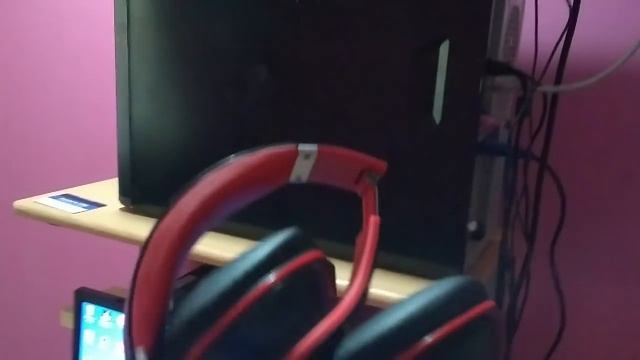MI PEQUEÑO Y POBRE SETUP CON LO QUE MANTENGO EL CANAL смотреть онлайн