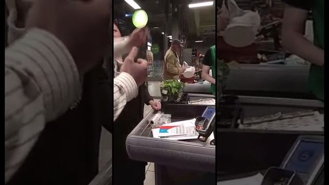 Народный контроль г.Черкесск. Магазин "Пятёрочка". Отказ в продаже товаров. 26.10.2020 г. смотреть онлайн