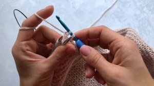 Простой аккуратный плечевой шов крючком по открытым петлям! + Шикарный узор спицами!