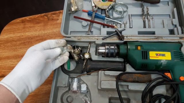 Вот-что-было-в-чемодане-барахолка-распродажа-луганск-магазин-барахолки-третий-километр-Ленина-130 смотреть онлайн