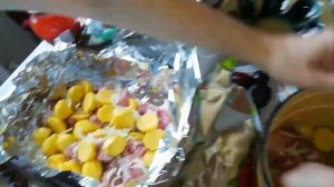 КАРТОШКА С МЯСОМ В ФОЛЬГЕ НА КОСТРЕ