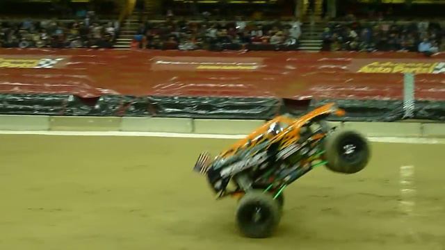 Bad Habit Monster Truck Freestyle Run Cleveland 2012 смотреть онлайн