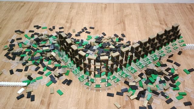 Domino goes down смотреть онлайн