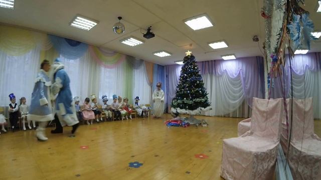 2часть Утренник НГ 15-16 г. Колобок смотреть онлайн