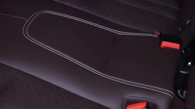 BMW 5 G30, перетяжка салона в новый БМВ 5 [ЛУЧШАЯ ПЕРЕТЯЖКА BMW 2022].mp4