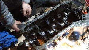 укладываем коленвал нива 2121