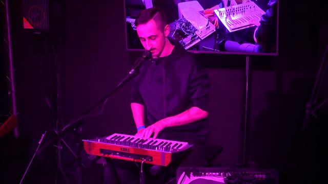 Демонстрація аналогових і аналоговомоделюючіх синтезаторів Korg. Cape Cod смотреть онлайн