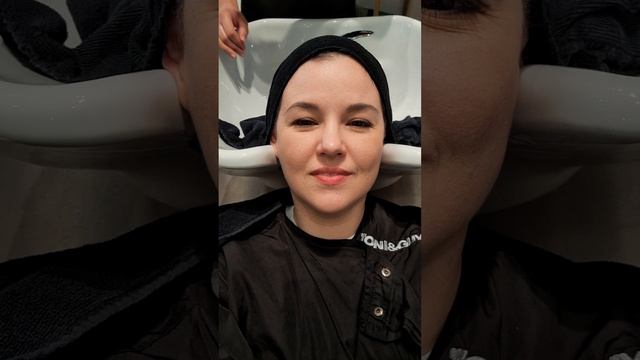 Стрижка и укладка в Париже ?? смотреть онлайн