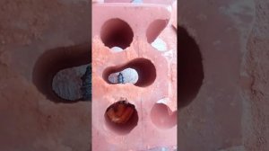 дюбель в пустотелом кирпиче