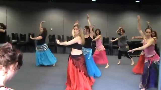 Extrait du stage flamenco oriental animé par Nellie à St Jean de Braye le 31 mars 2012 смотреть онлайн