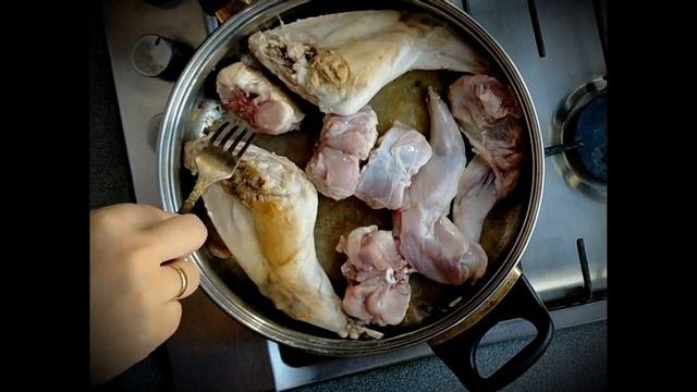 Наивкуснейший тушеный кролик для тех, кто на диете и кто просто любит вкусно поесть. смотреть онлайн