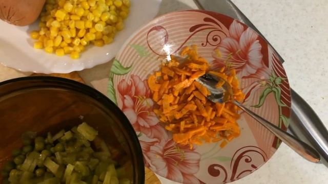 Салат на скорую руку // вкусно и просто смотреть онлайн