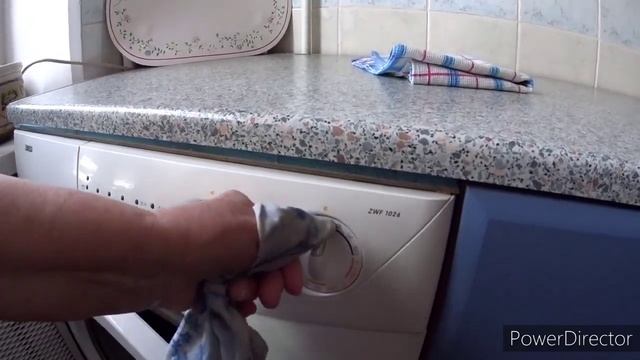 Как в домашних условиях почистить мониторы.Таня моет кухню.Vlog.Брест смотреть онлайн