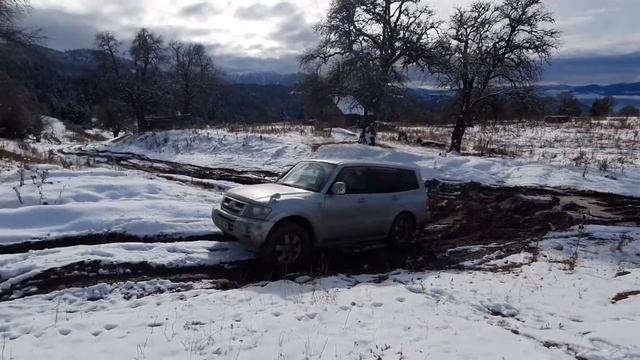 Pajero MK3 overland trip to kakhisi lake смотреть онлайн