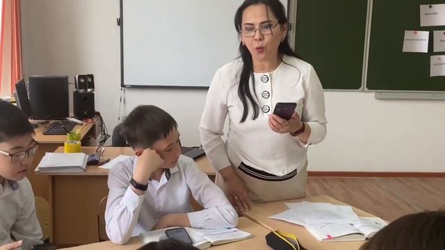 Айбатыр Алтынгул Асылбеккызы - Н Заболоцкий "Некрасивая девочка" смотреть онлайн