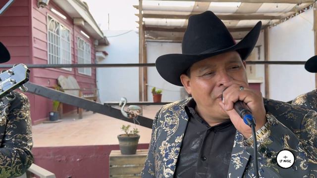 La feria de las flores - Triunfadores de Sinaloa (2024) смотреть онлайн