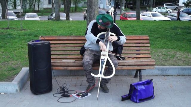 Музыкант в Парке Афганцев.mp4 смотреть онлайн