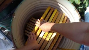 Хранение рамок с сушью и медом.