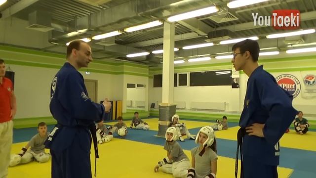 Семинар по тхэквондо от международного рефери