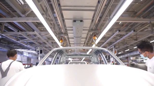 Так делают Ваши автомобили Audi в Мексике.Montaż pojazdów Audi w Meksyku. смотреть онлайн