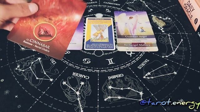 Pisces - MAKING MAJOR CHANGES - TRY SOMETHING DIFFERENT #oracle #tarot смотреть онлайн