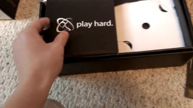 XFX Radeon 7950 Unboxing смотреть онлайн