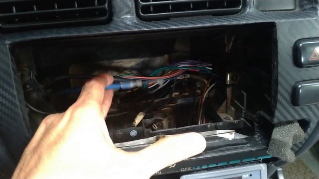 DIY! 2din Stereo Conversion for 93-97 Toyota Corolla (Bigbody) смотреть онлайн