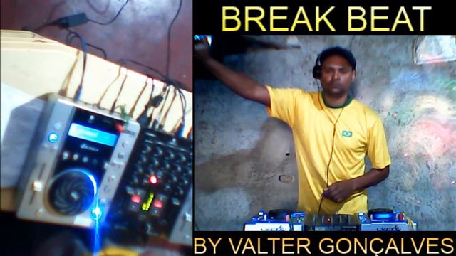 BREAK BEAT SETUP CDJS LYCO MIXER BEHRINGER