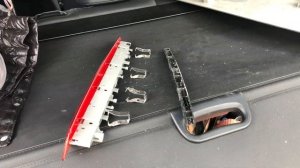 BMW X3 f25. Протекает фонарь задней двери. Протекает вода через пятую дверь.