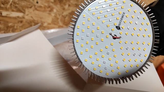 Фитолампы от компании Минифермер. #минифермер#фитолампа