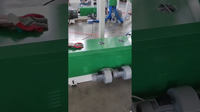 Пленочный экструдер SD/B-75-1600 (обзорное видео №1 от Завода-изготовителя) смотреть онлайн