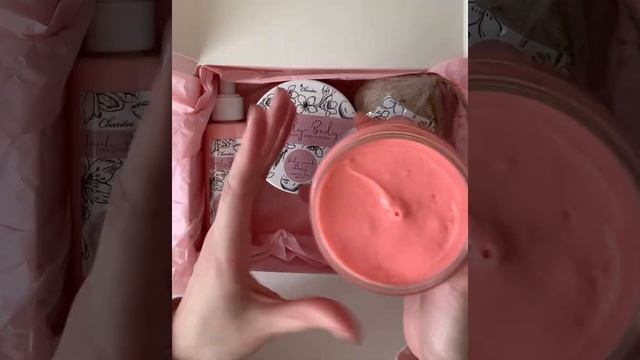 Набор для ухода за телом Lovely Body Winter Cherry «Зимняя Вишня» смотреть онлайн