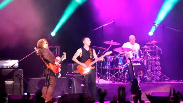 Звери - Районы, кварталы (07.04.2014, Минск) смотреть онлайн