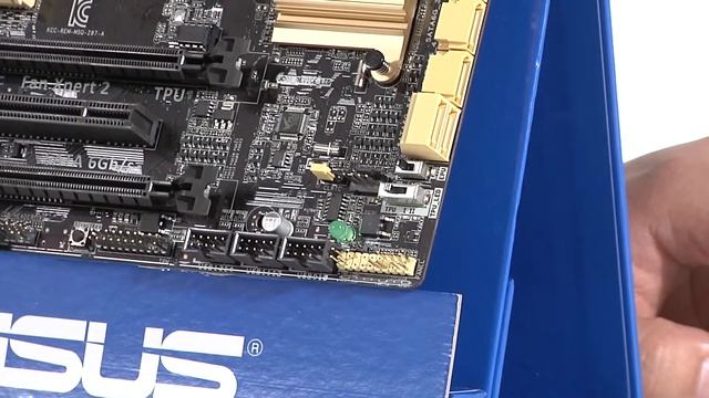 ASUS Z87 A Motherboard Overview смотреть онлайн