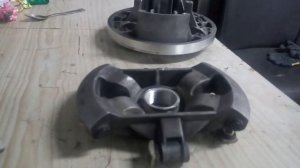 Снимаем вариатор арктик с тайга варяг.