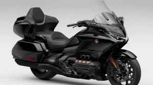 2023 Honda Gold Wing: The Best Touring Bike on the Market | Exclusive DCT & Airbag