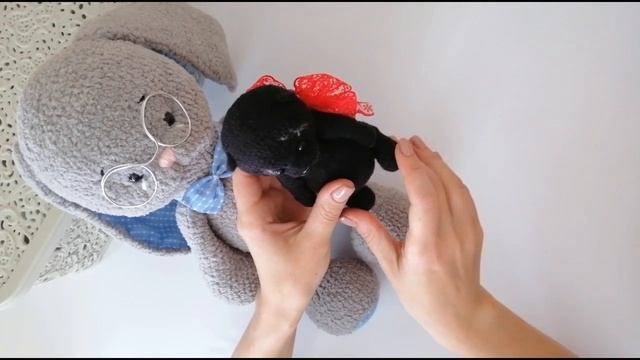 Зайчик мальчик крючком. готовые работы смотреть онлайн